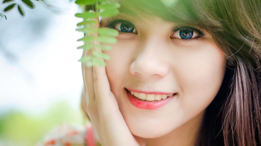 青海：强降雨致多条道路中断 交通部门全力抢通保畅